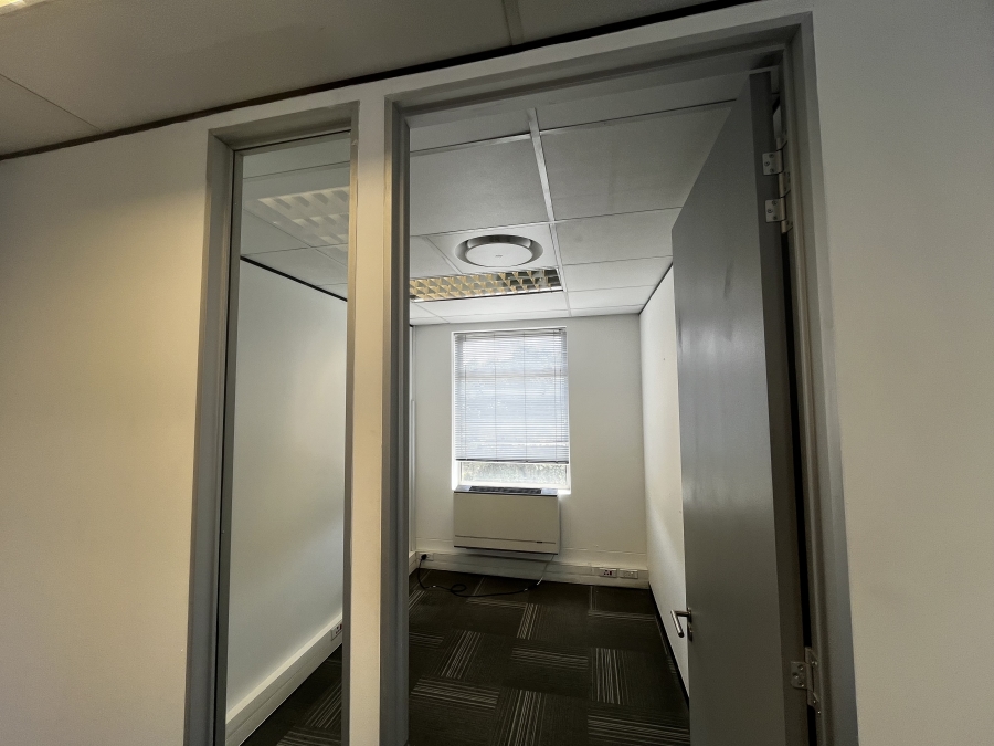 To Let commercial Property for Rent in Bo Oakdale Western Cape